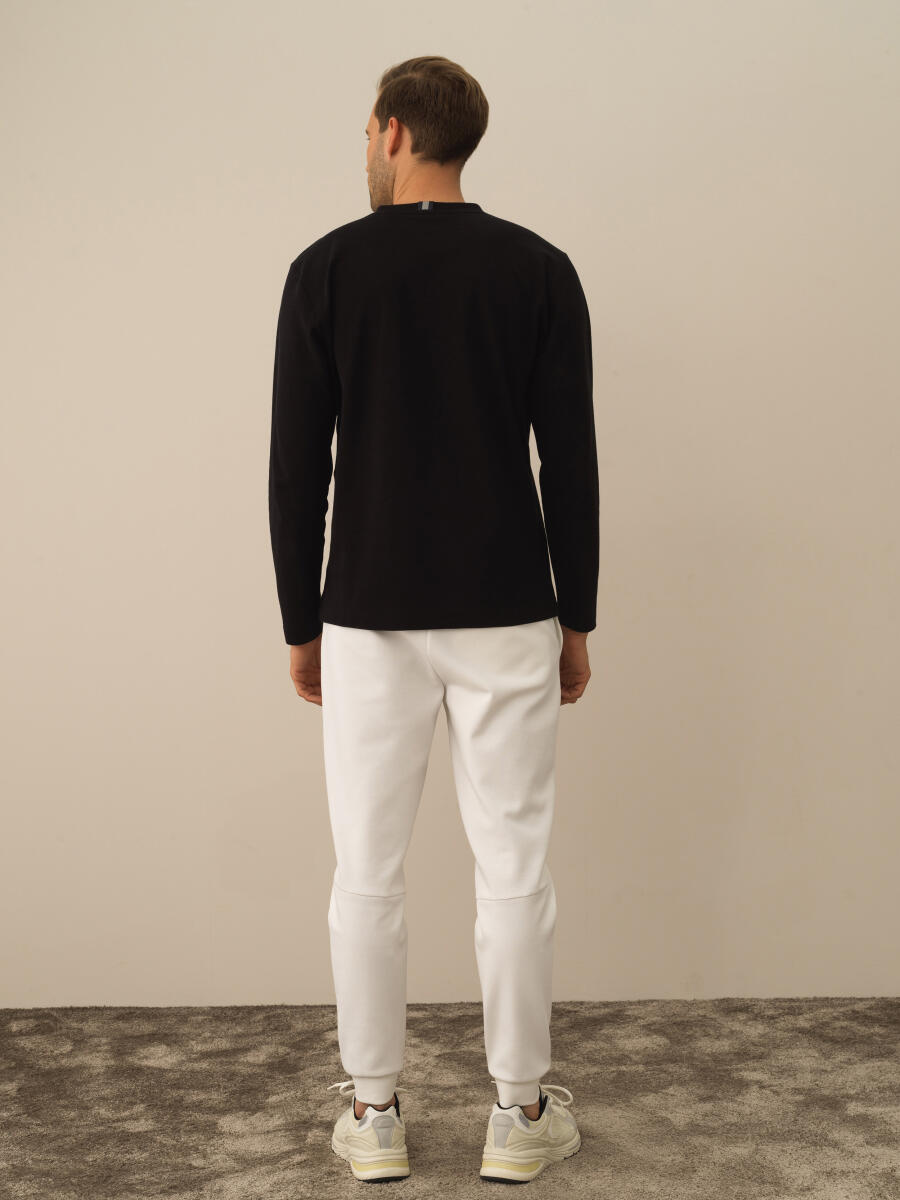 100% Cotton Regular Fit Printed T-Shirt - 4