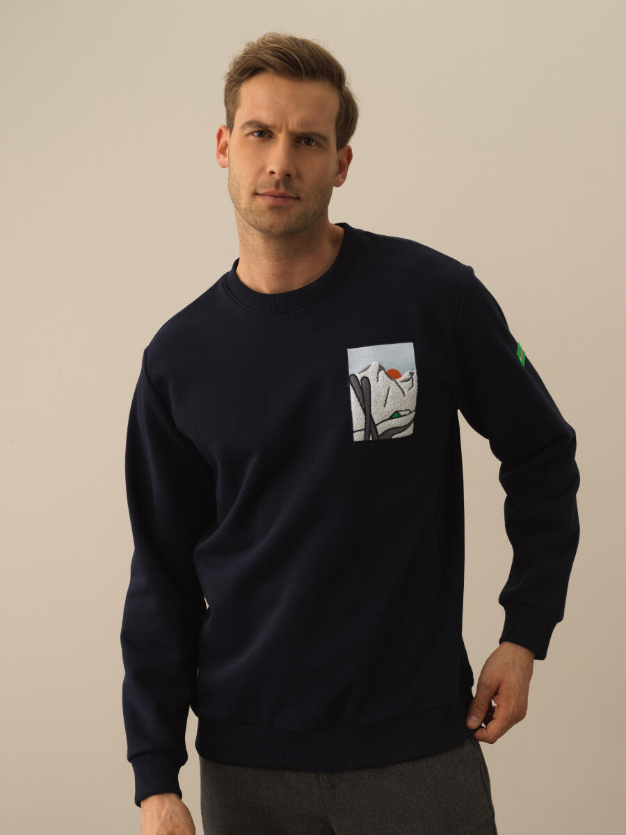 Cotton Regular Fit Embroidered Sweatshirt - 1