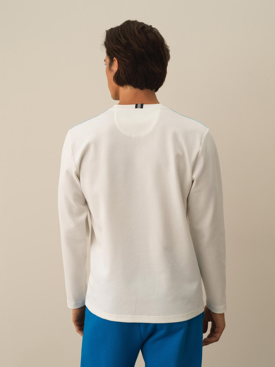 Cotton Regular Fit Embroidered T-Shirt - 3