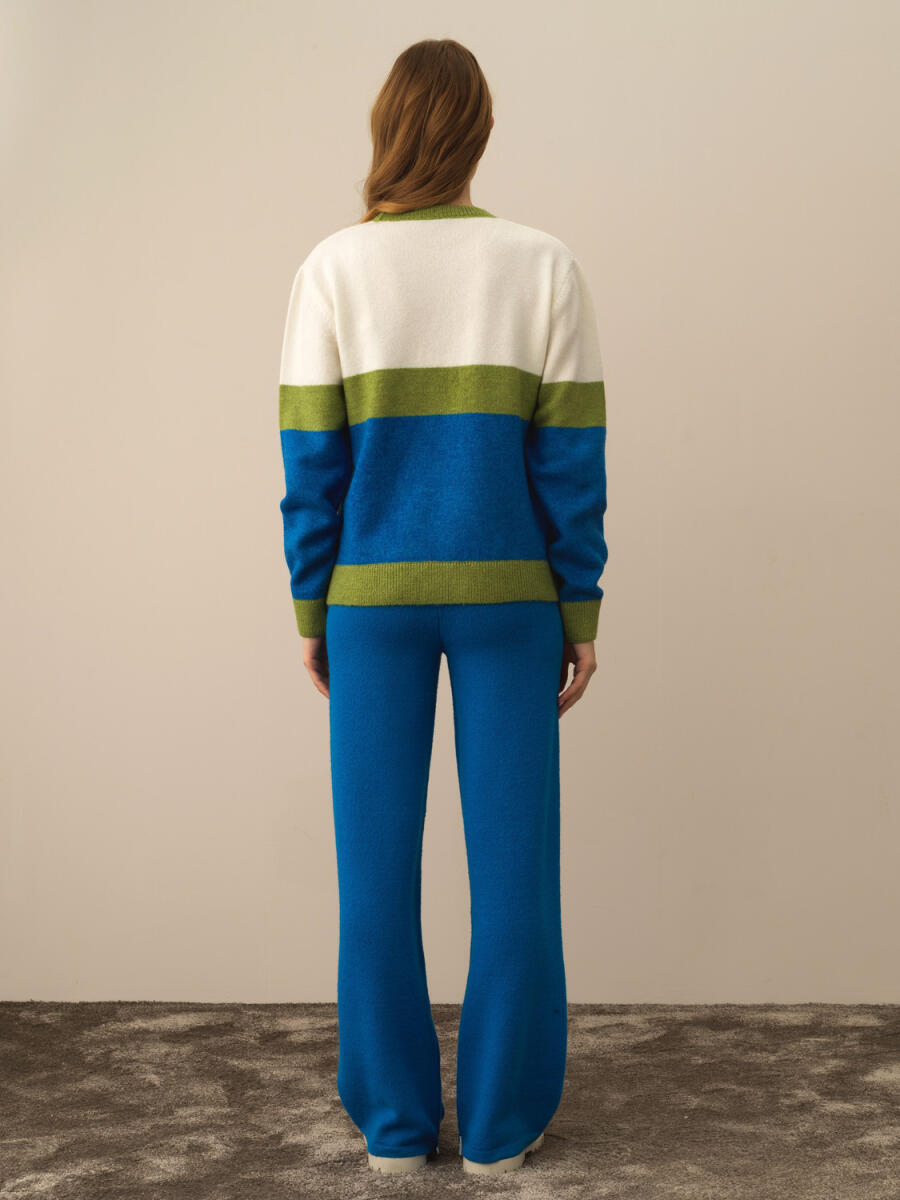 Crew Neck Regular Fit Sweater - 4