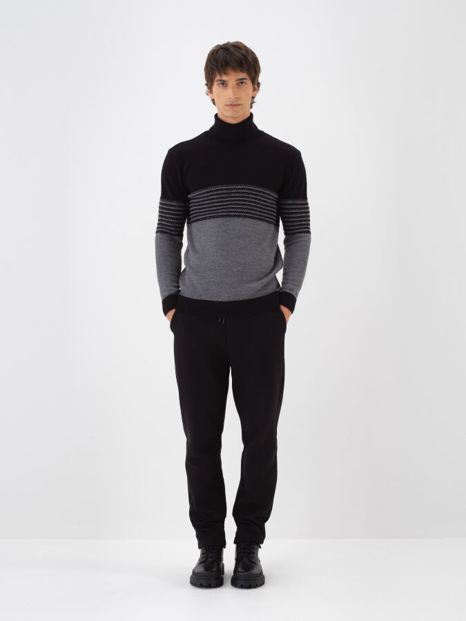 Siyah Pamuk Dokulu Regular Fit Jogger Pantolon - Xint