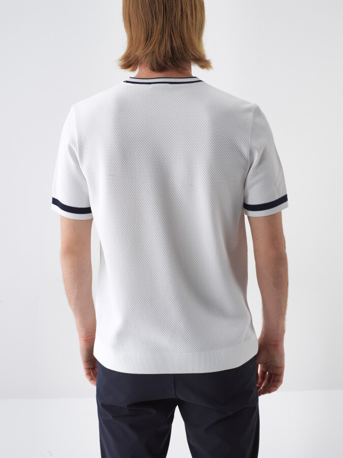 Beyaz Regular Fit Kazak - Xint