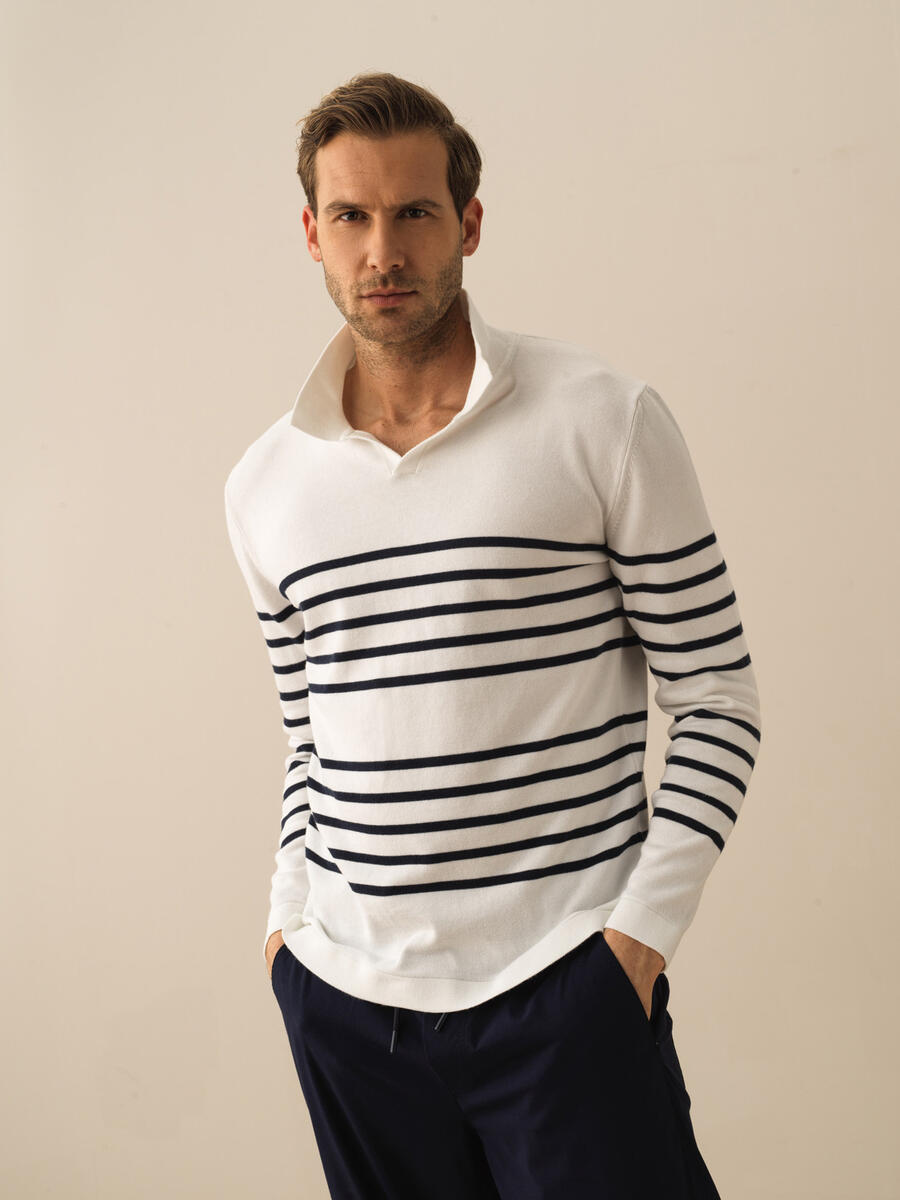 Beyaz Regular Fit Pamuklu Polo Yaka Kazak