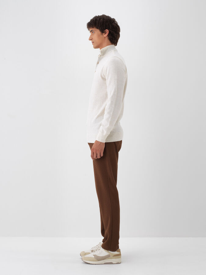 Ekru Doğal Yün Dokulu Regular Fit Kazak - Xint