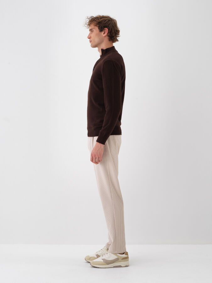 Kahverengi Doğal Yün Dokulu Regular Fit Kazak - Xint