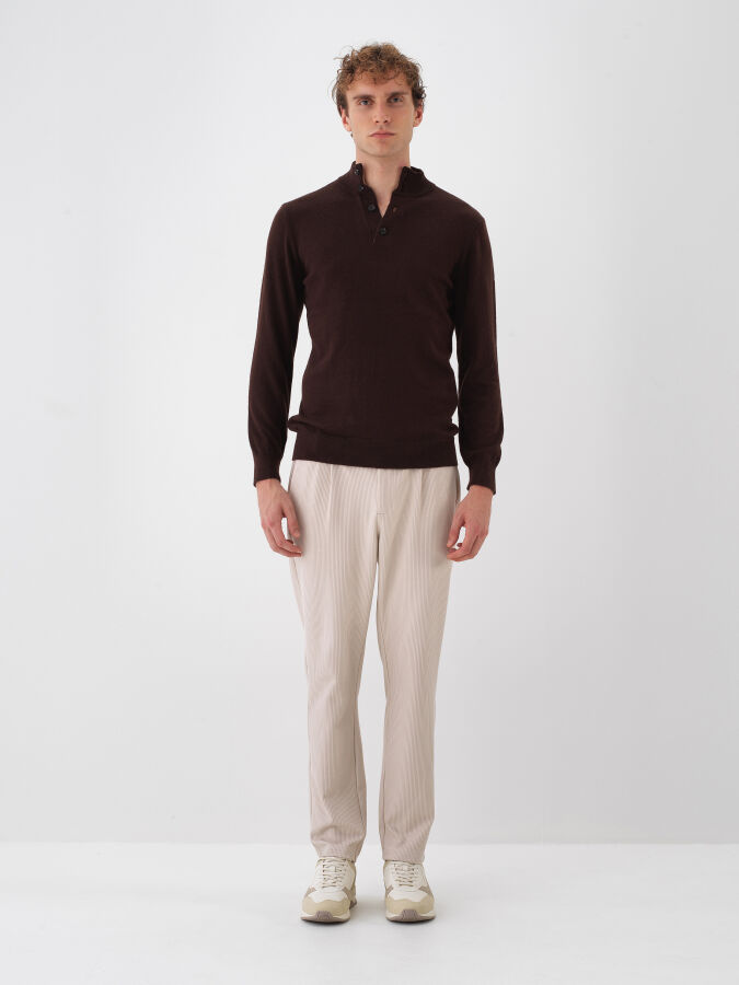 Kahverengi Doğal Yün Dokulu Regular Fit Kazak - Xint