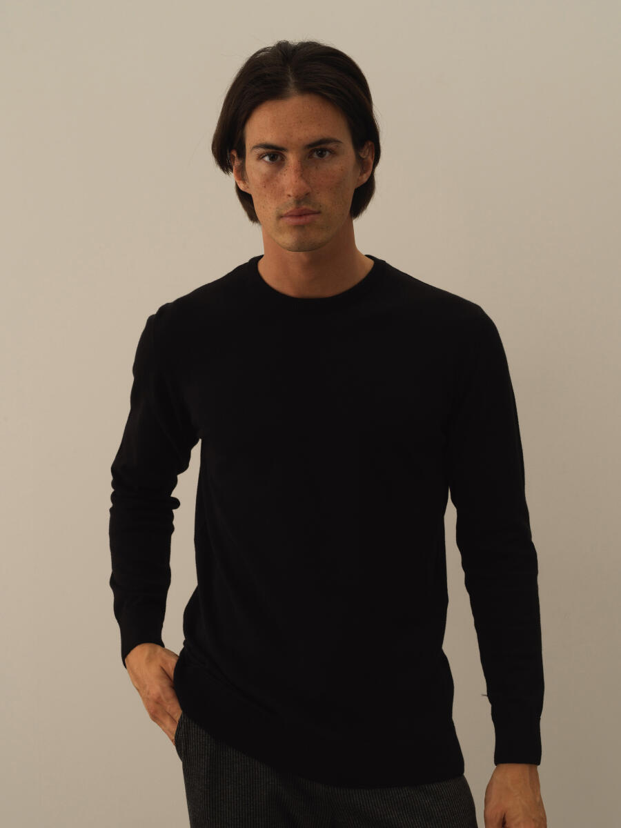 Siyah Pamuk Dokulu Regular Fit Kazak