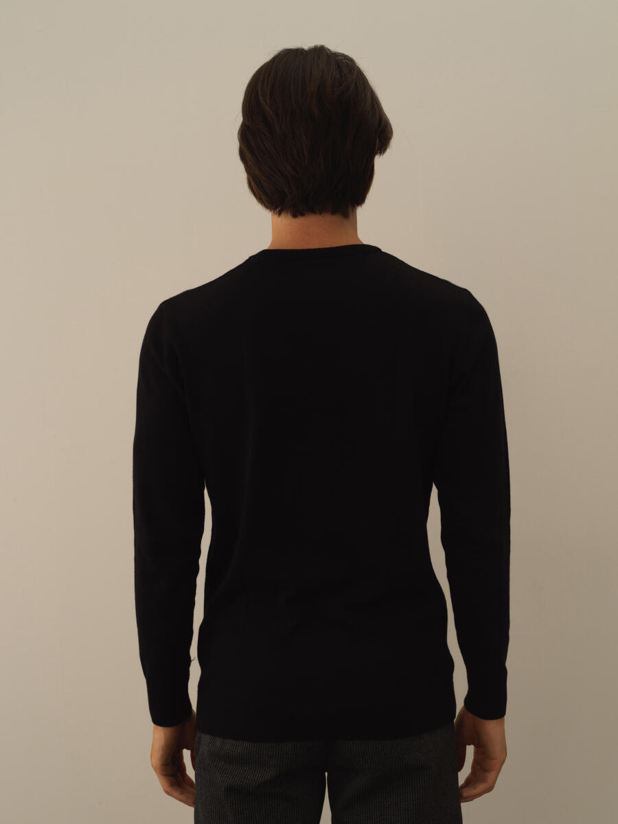 Siyah Pamuk Dokulu Regular Fit Kazak - 4