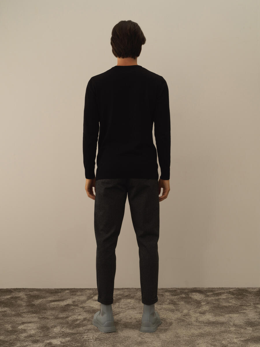 Siyah Pamuk Dokulu Regular Fit Kazak - 5