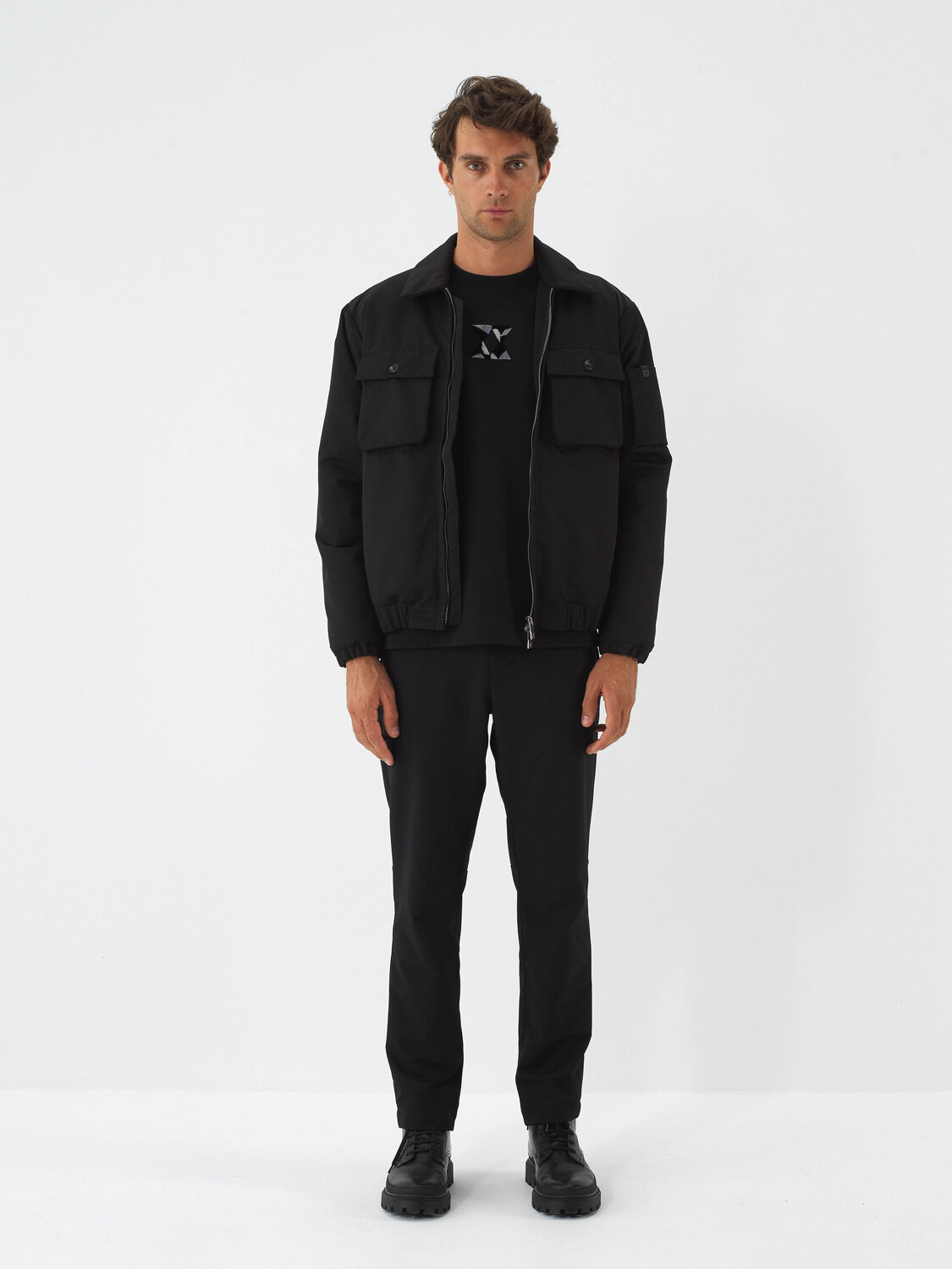 Siyah Formunu Koruyan Regular Fit Mont - Xint