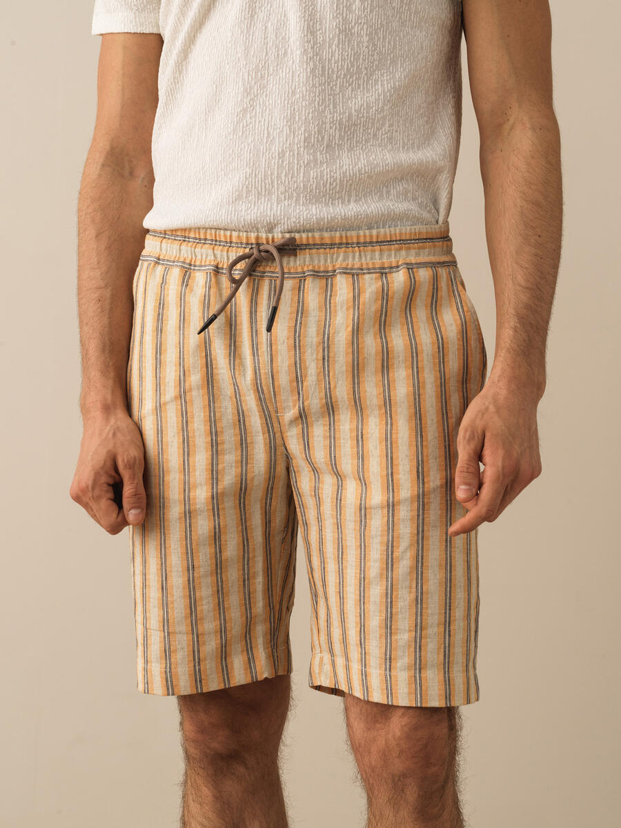 Sarı Regular Fit Keten Şort
