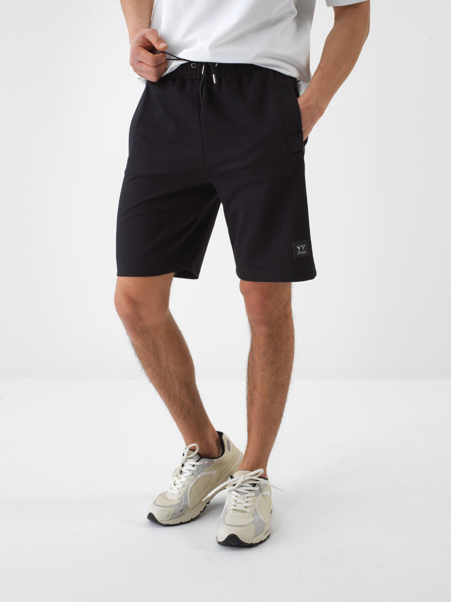Siyah Regular Fit Pamuklu Şort