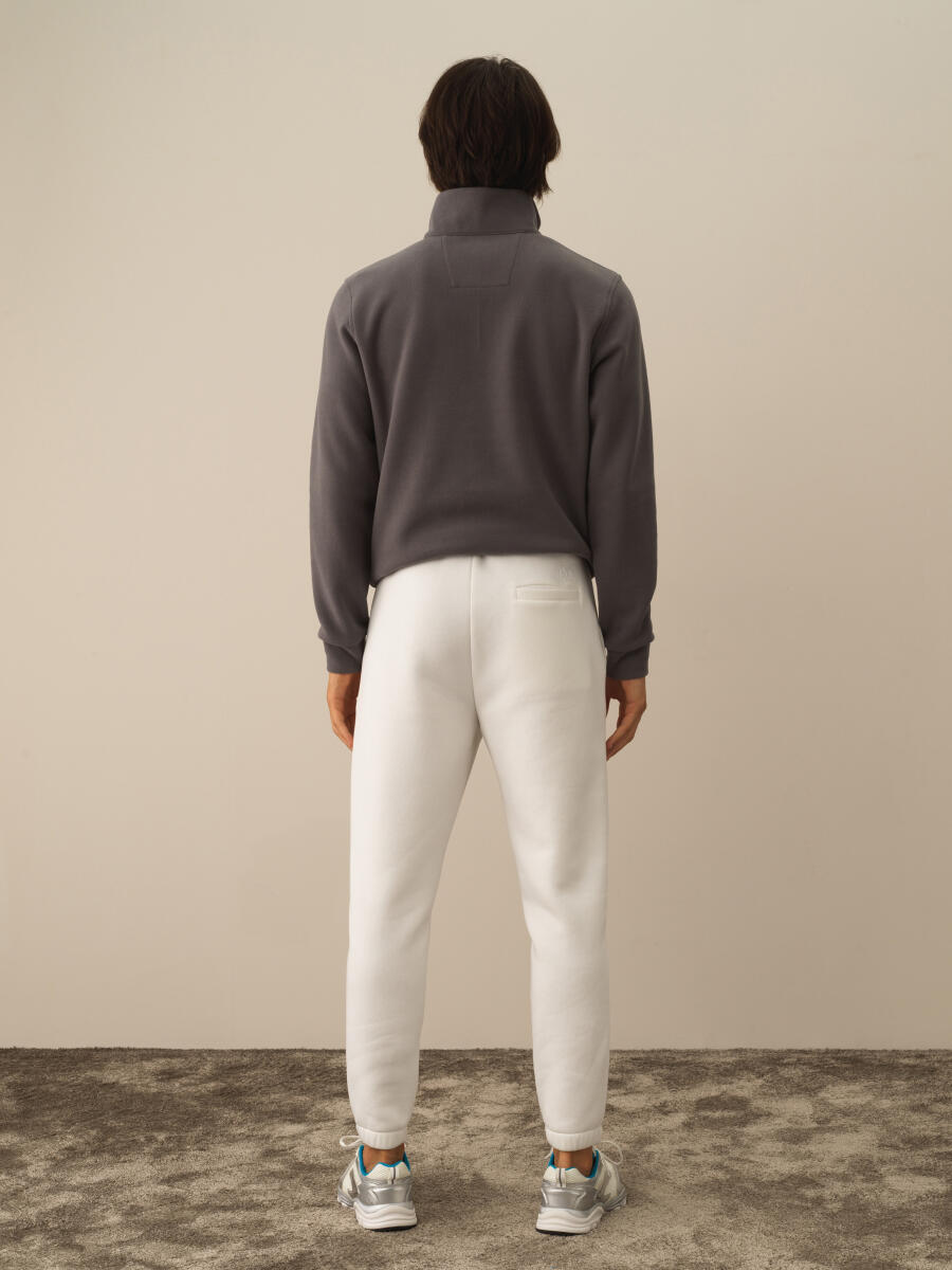 Kırık Beyaz Pamuk Dokulu Regular Fit Sweat Pantolon - 4