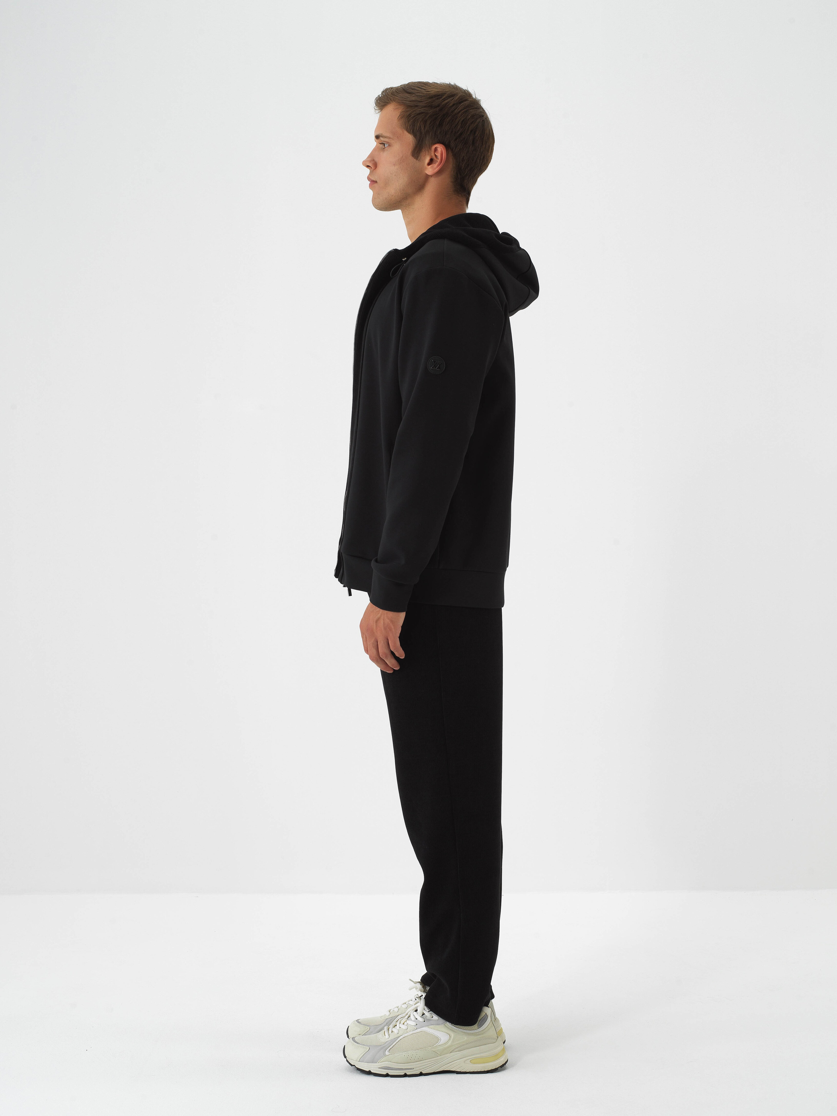 Siyah Lüks Dokulu Soft Kadife Slim Fit Sweat Pantolon - Xint