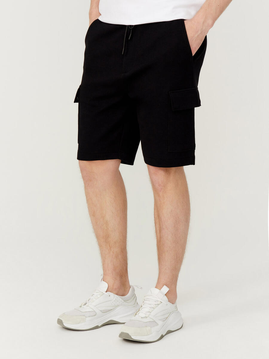 Siyah Regular Fit Pamuklu Sweat Şort - 3