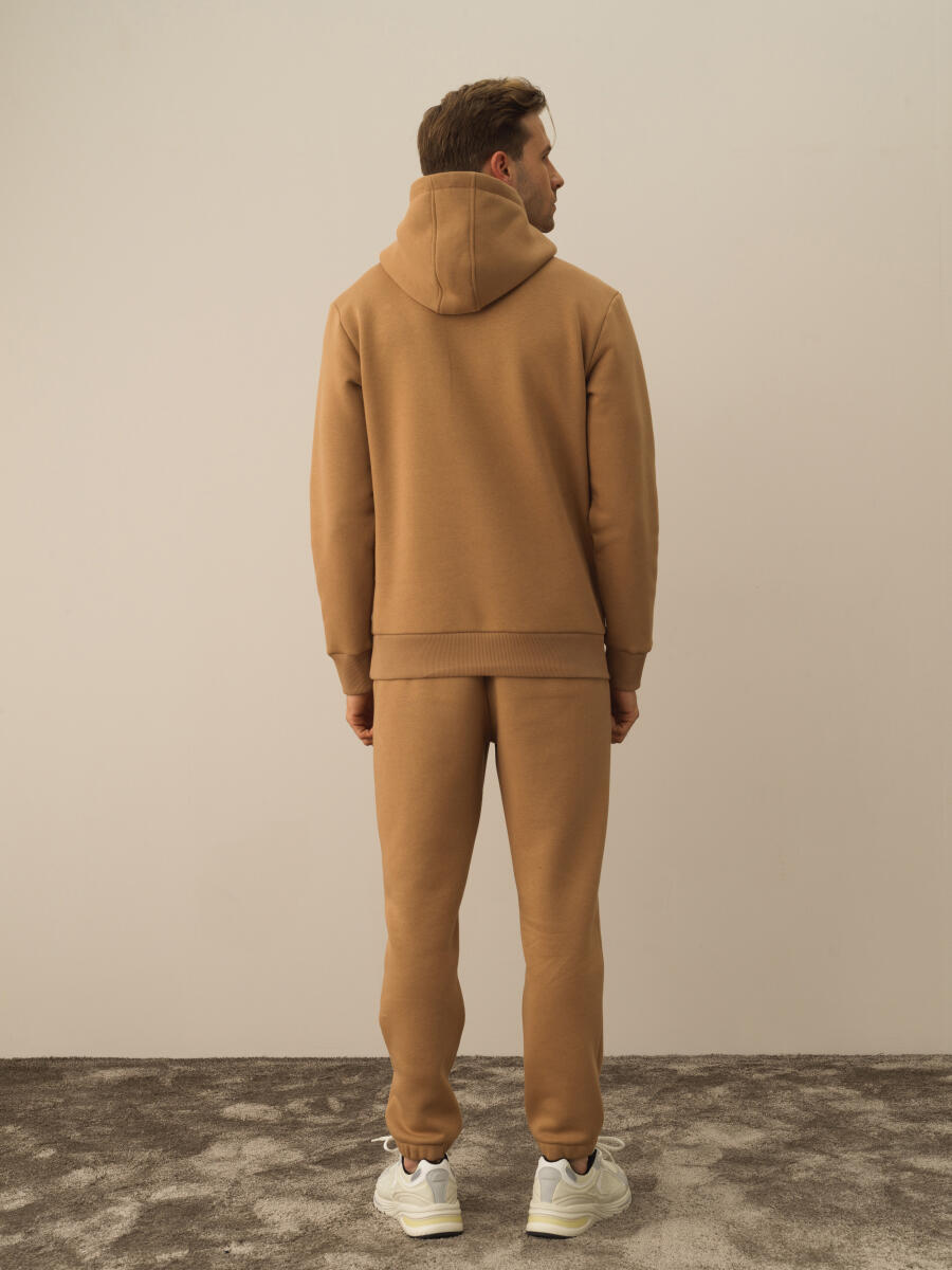 Camel Regular Fit Basic Sweatshirt - 6