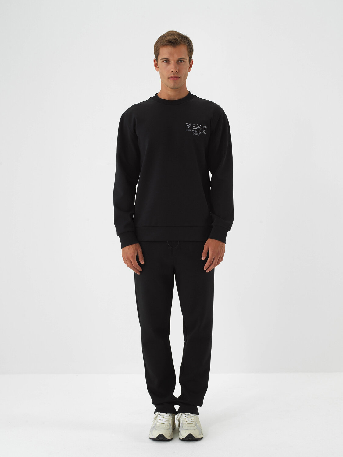 Siyah Pamuk Dokulu Regular Fit Sweatshirt - Xint