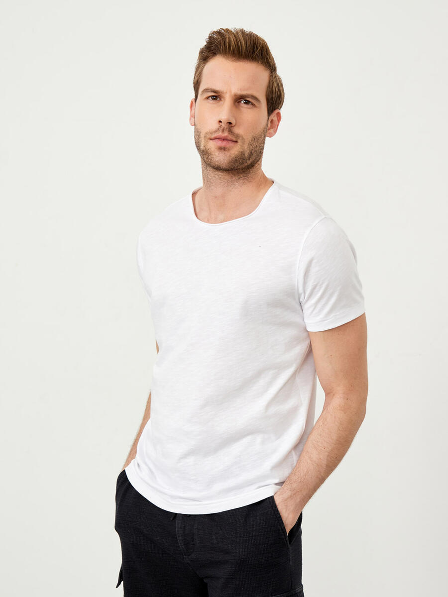 Beyaz Regular Fit Pamuklu Basic Tişört