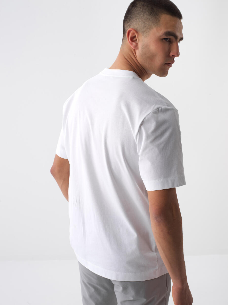 Beyaz Regular Fit Pamuklu Tişört - 4