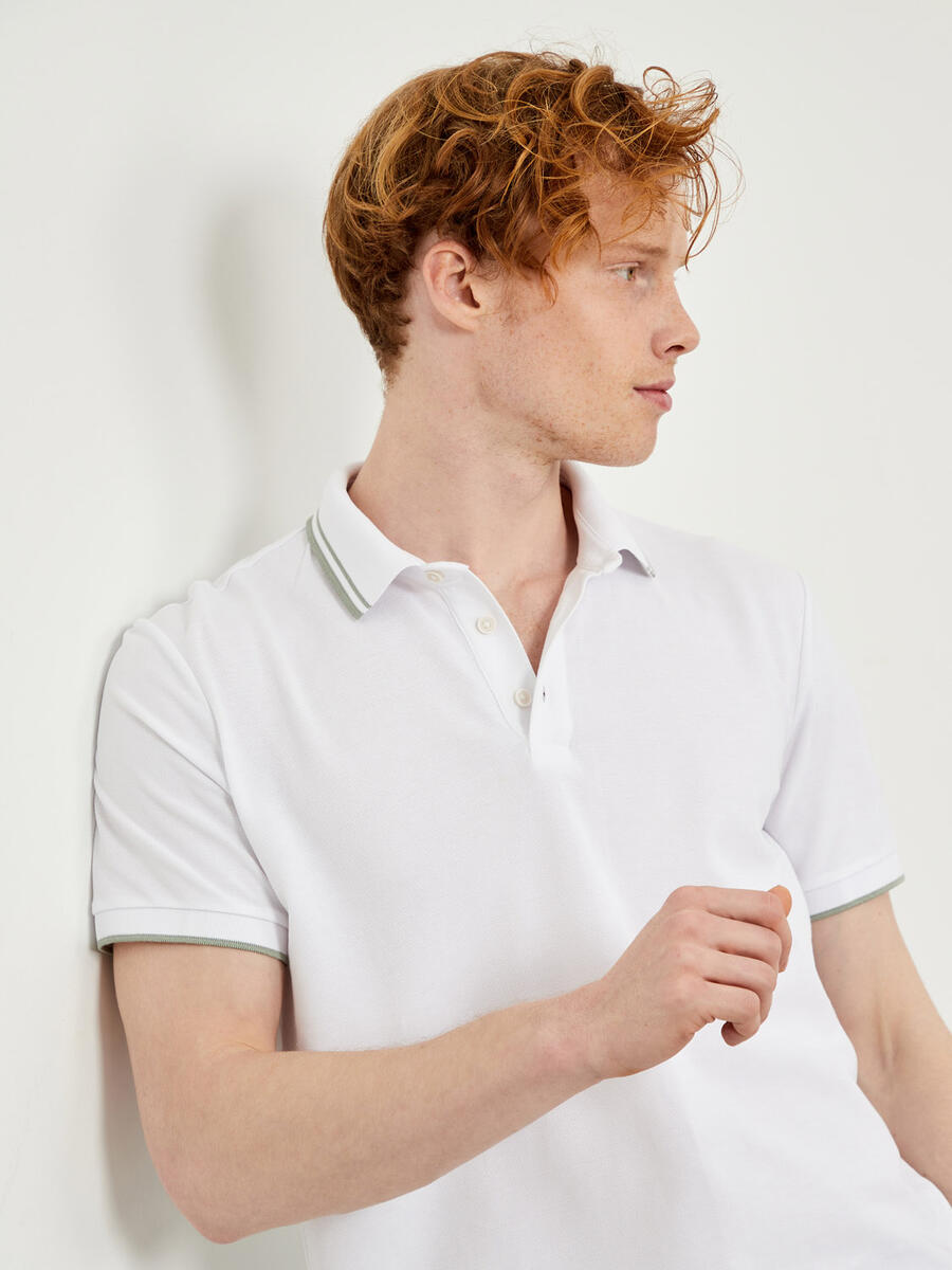 Beyaz Slim Fit Pamuklu Polo Yaka Basic Tişört