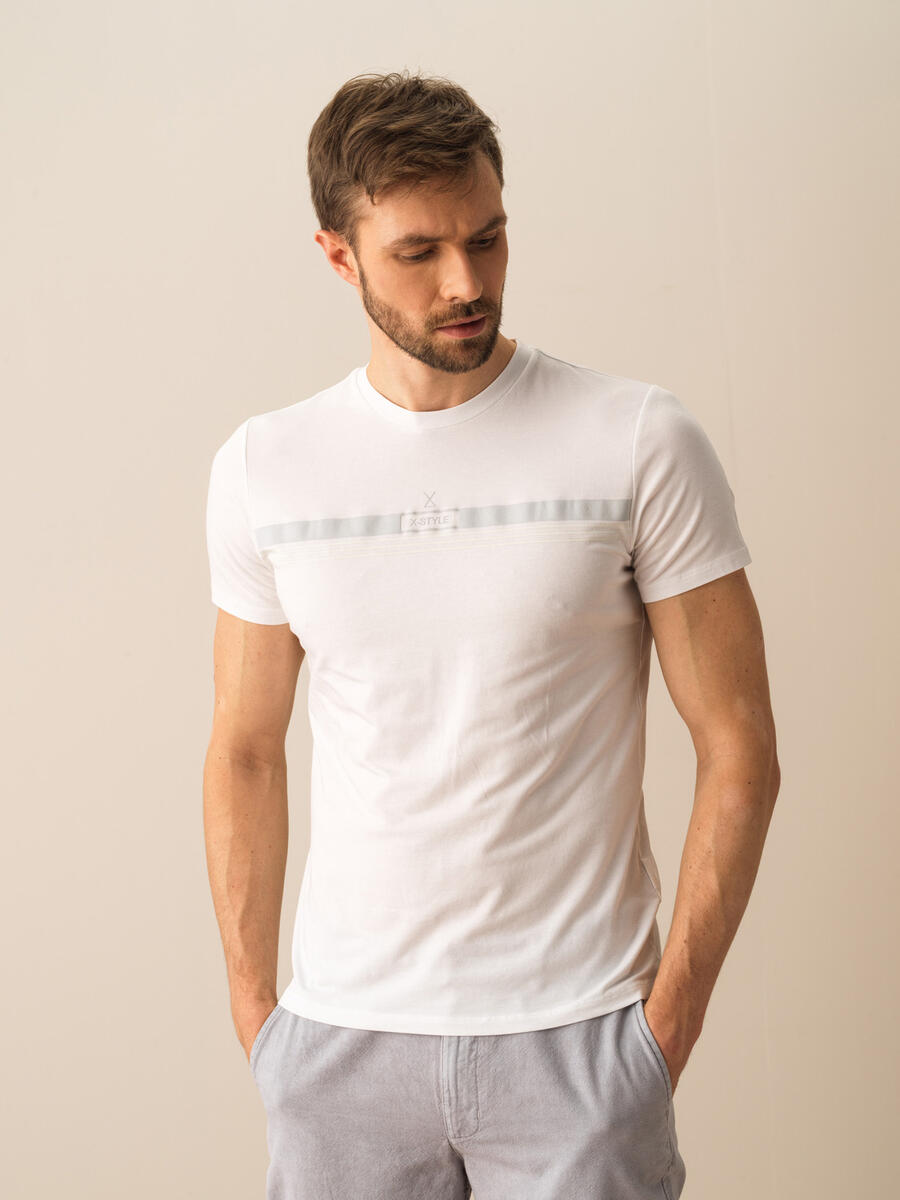 Beyaz Slim Fit Pamuklu Tişört