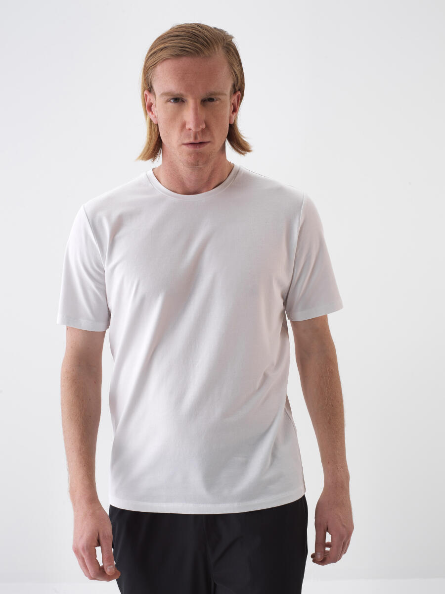 Beyaz Slim Fit Pamuklu Tişört