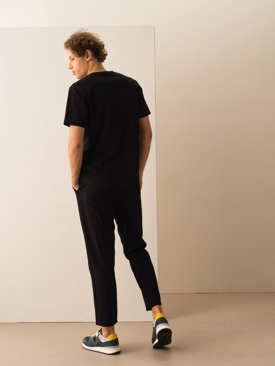 Siyah Regular Fit Pamuklu Tişört - 4