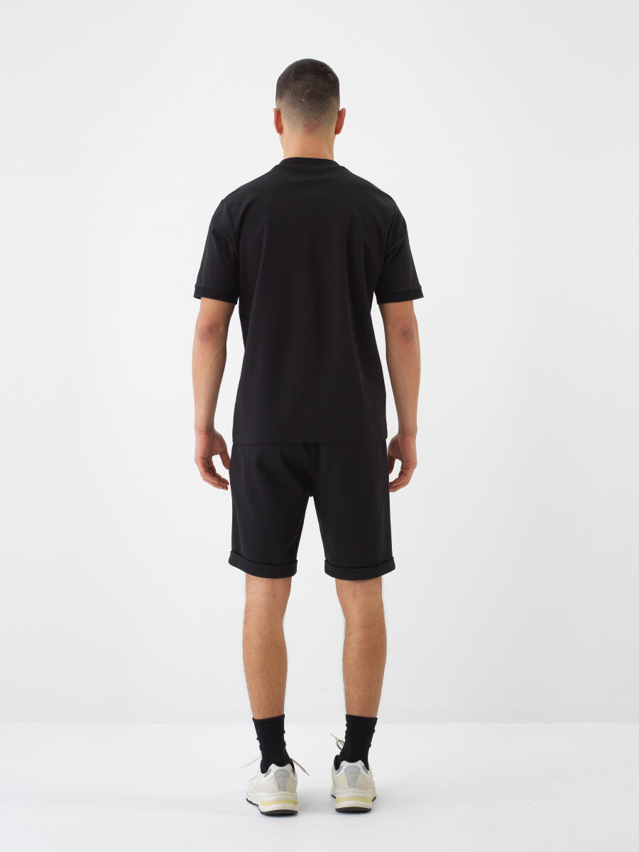 Siyah Regular Fit Pamuklu Tişört - 5