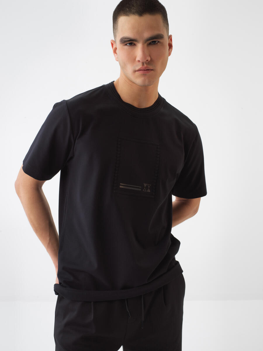 Siyah Regular Fit Pamuklu Tişört