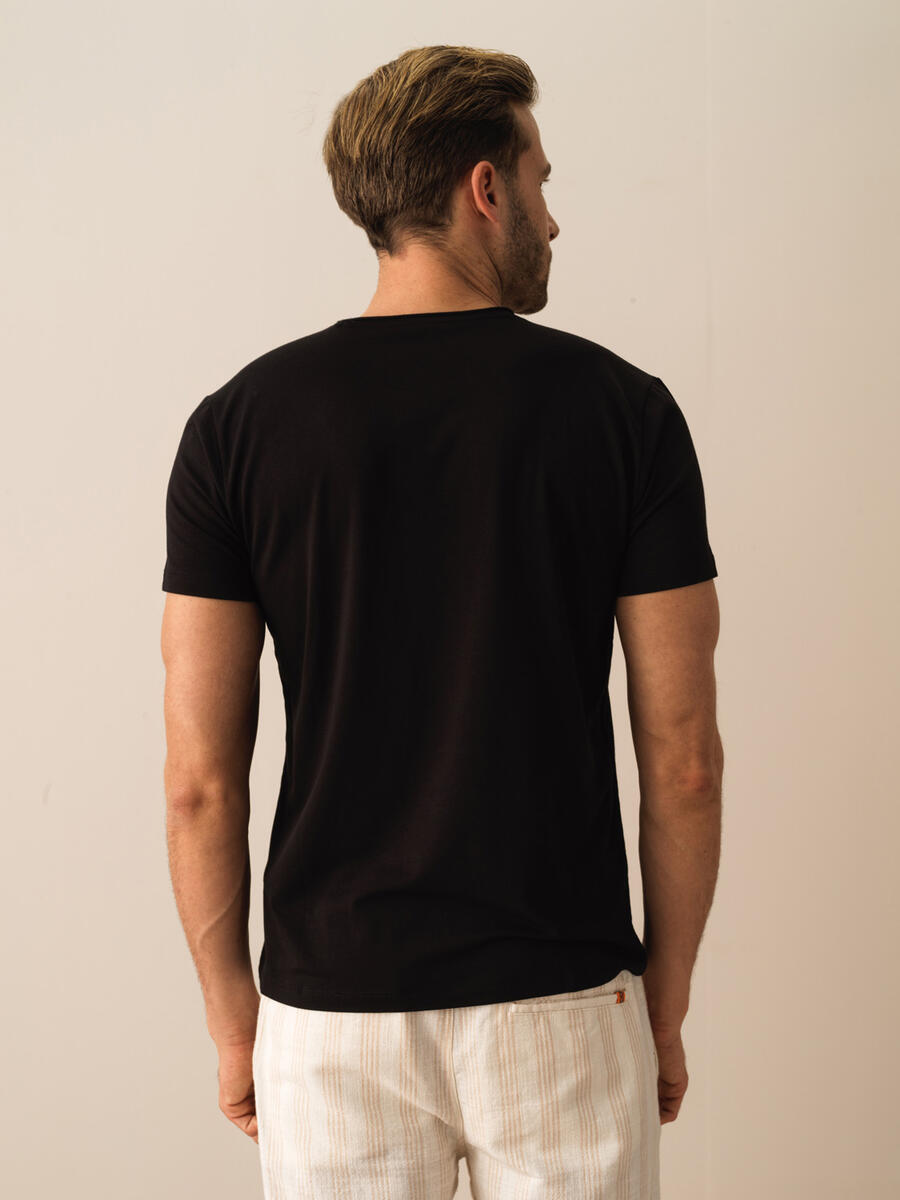 Siyah Slim Fit Pamuklu Tişört - 3