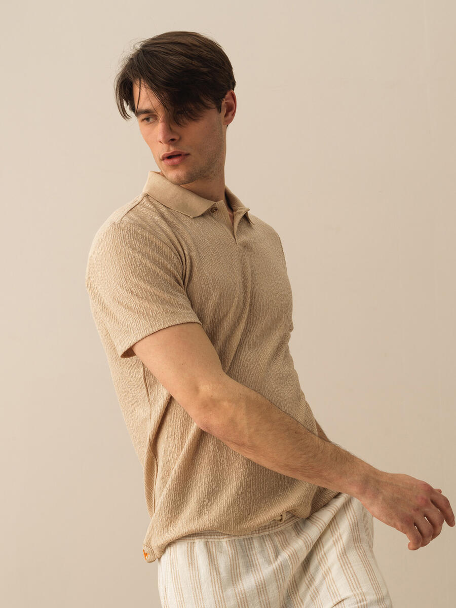 Taş Rengi Slim Fit Tişört