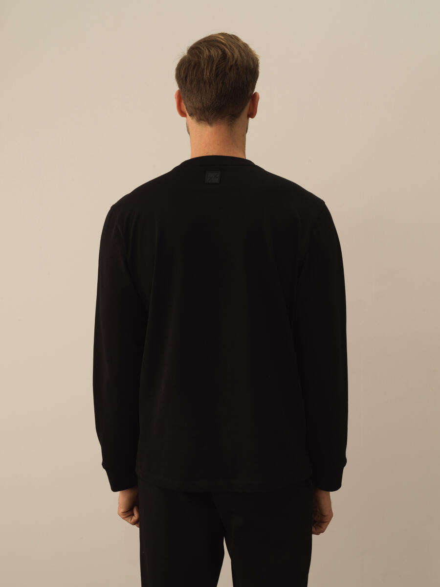 Siyah Pamuk Dokulu Regular Fit Uzun Kollu Tişört - 3