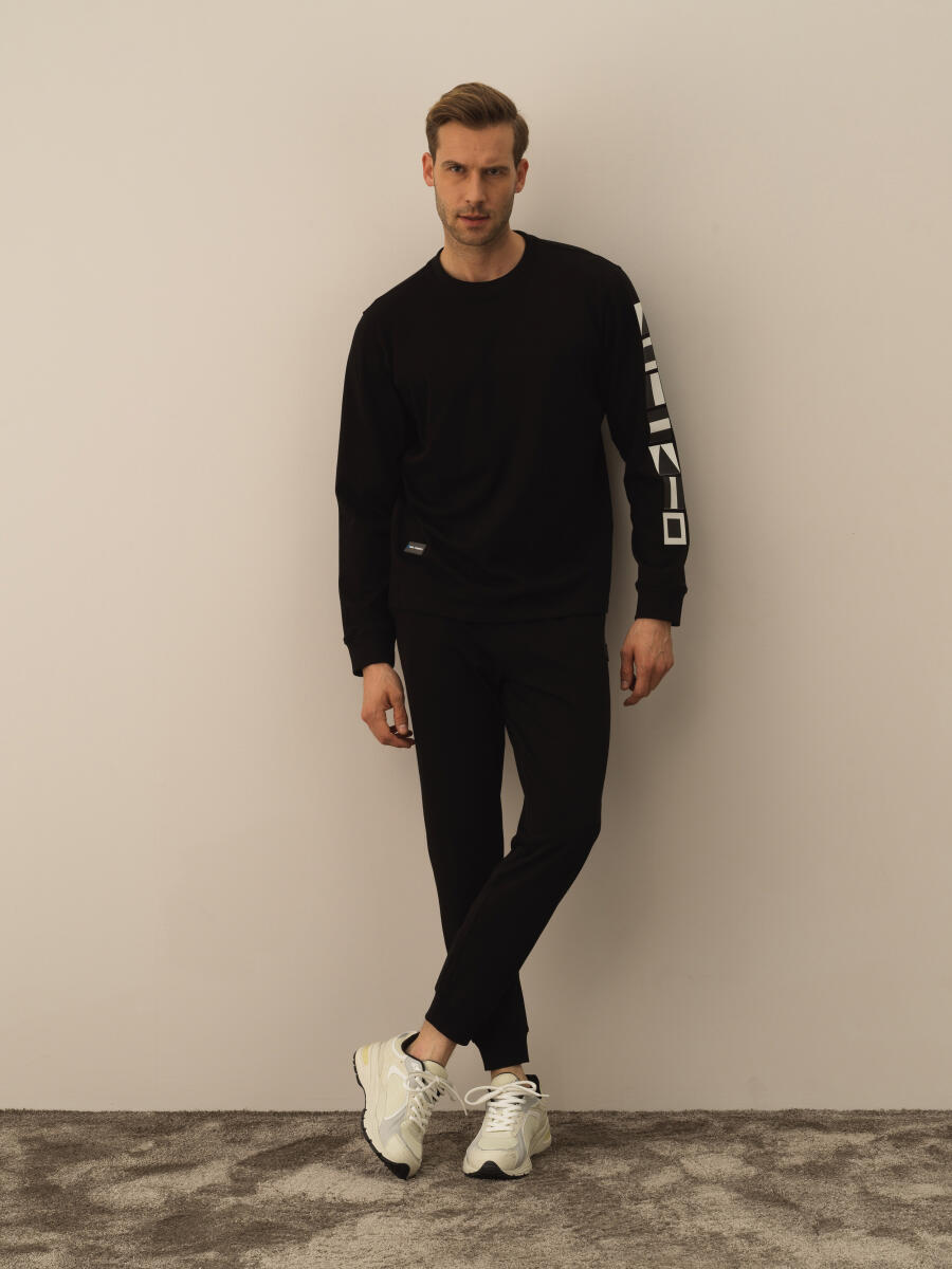 Siyah Pamuk Dokulu Regular Fit Uzun Kollu Tişört - 2