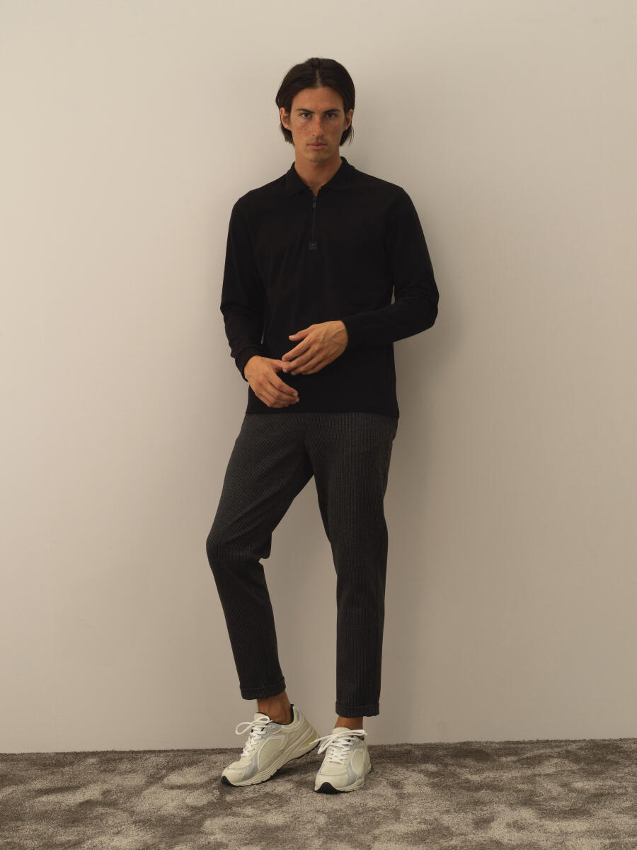 Siyah Pamuk Dokulu Regular Fit Uzun Kollu Tişört - 2