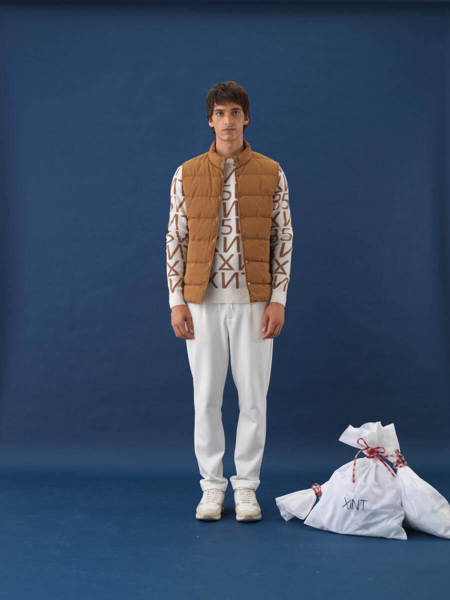 Camel Formunu Koruyan Regular Fit Yelek