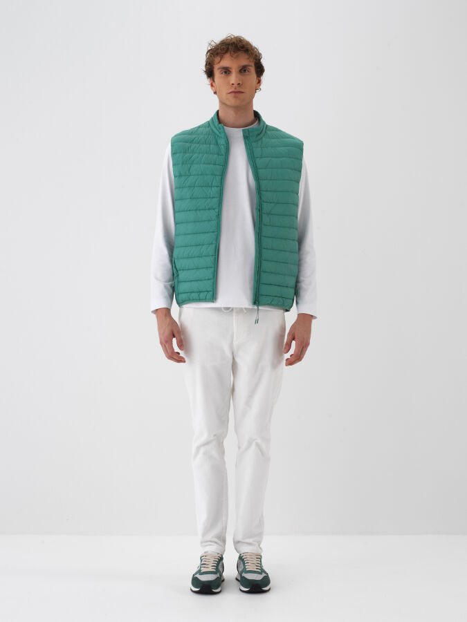 Yeşil Formunu Koruyan Regular Fit Yelek - Xint