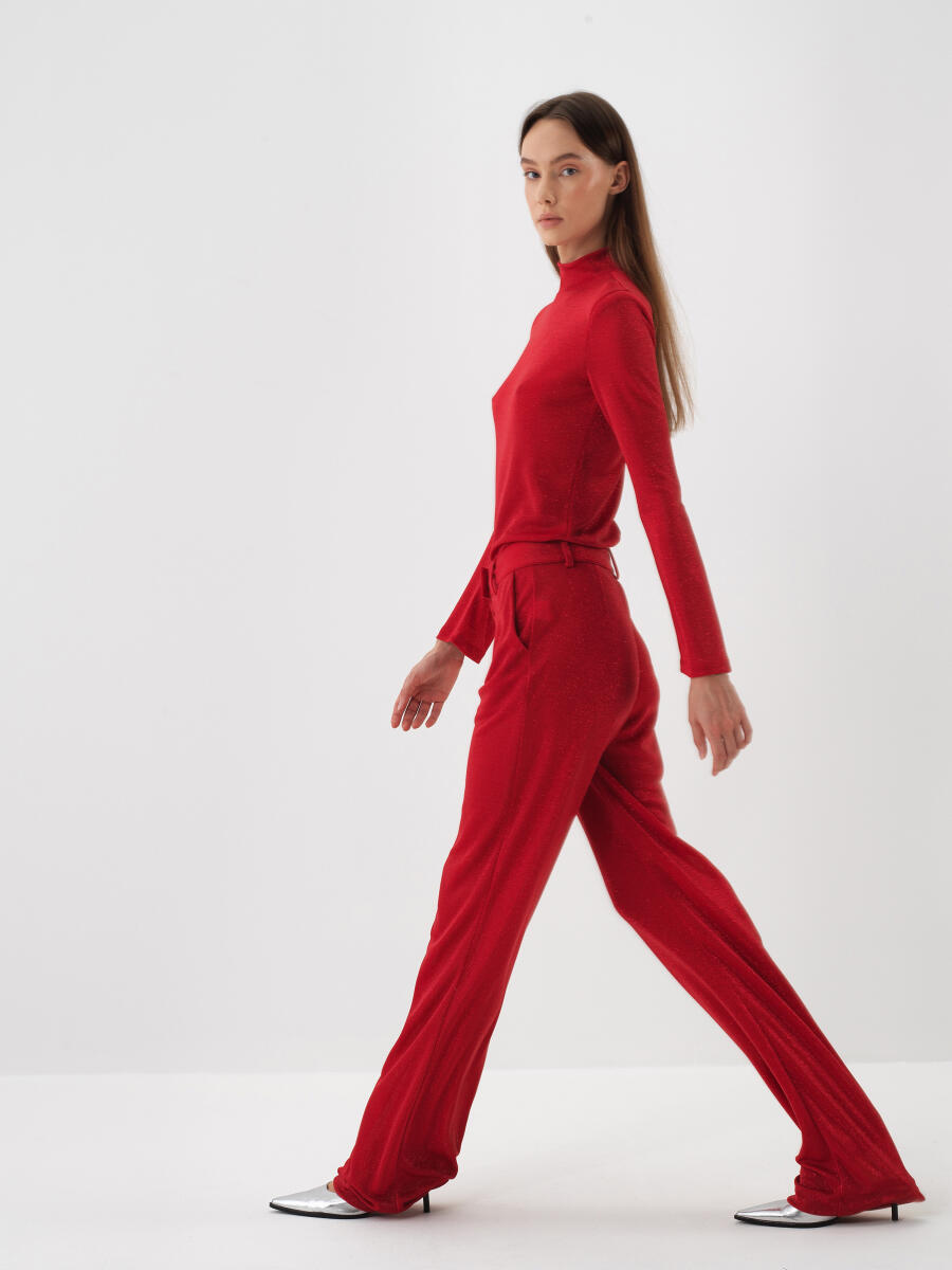 Kırmızı Işıltılı Sim Detaylı Regular Fit Bluz - 4