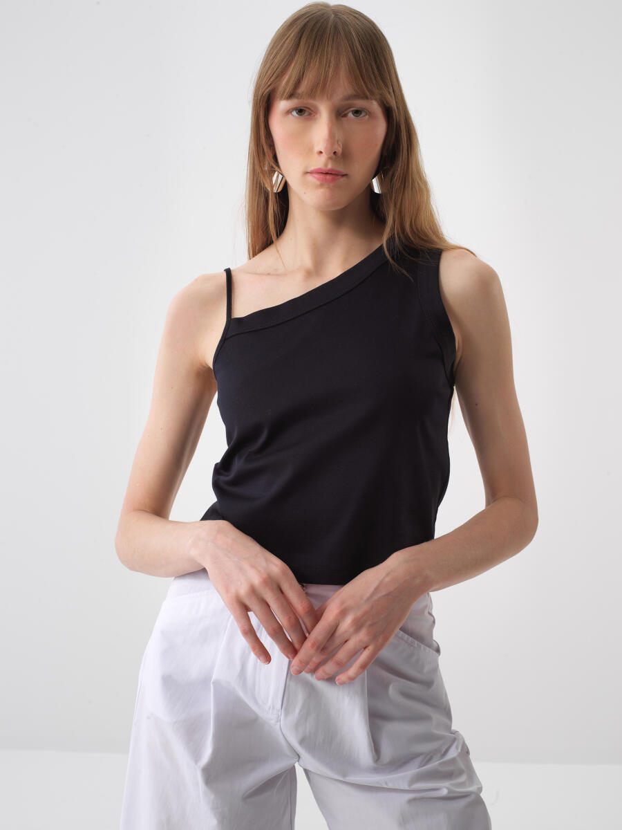 Siyah Regular Fit Pamuklu Bluz