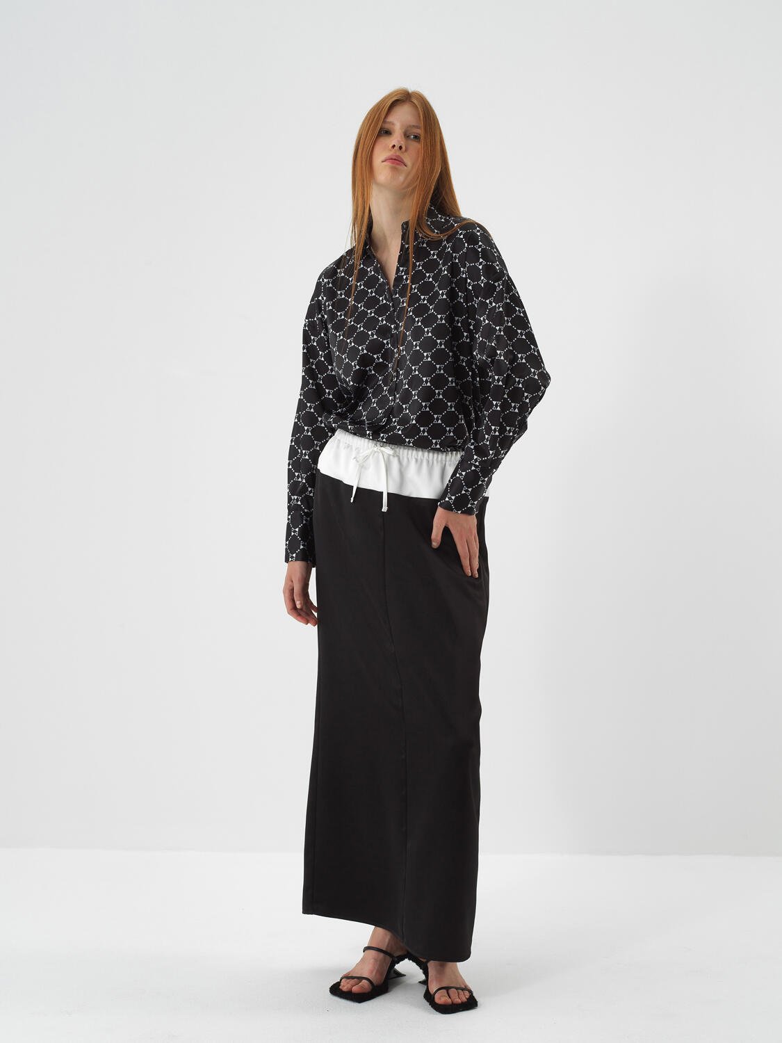 Siyah İpeksi Saten Oversize Etek - 2