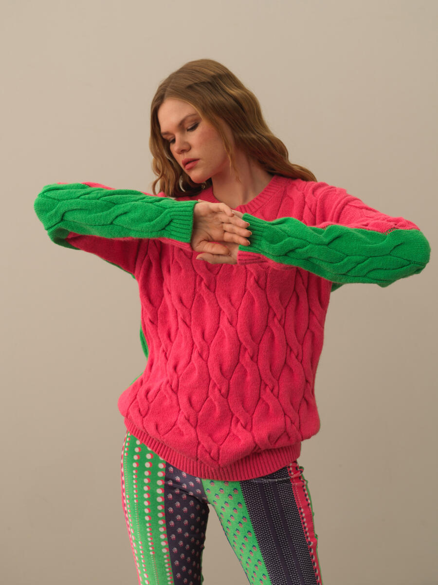 Pembe Doğal Yün Dokulu Oversize Kazak