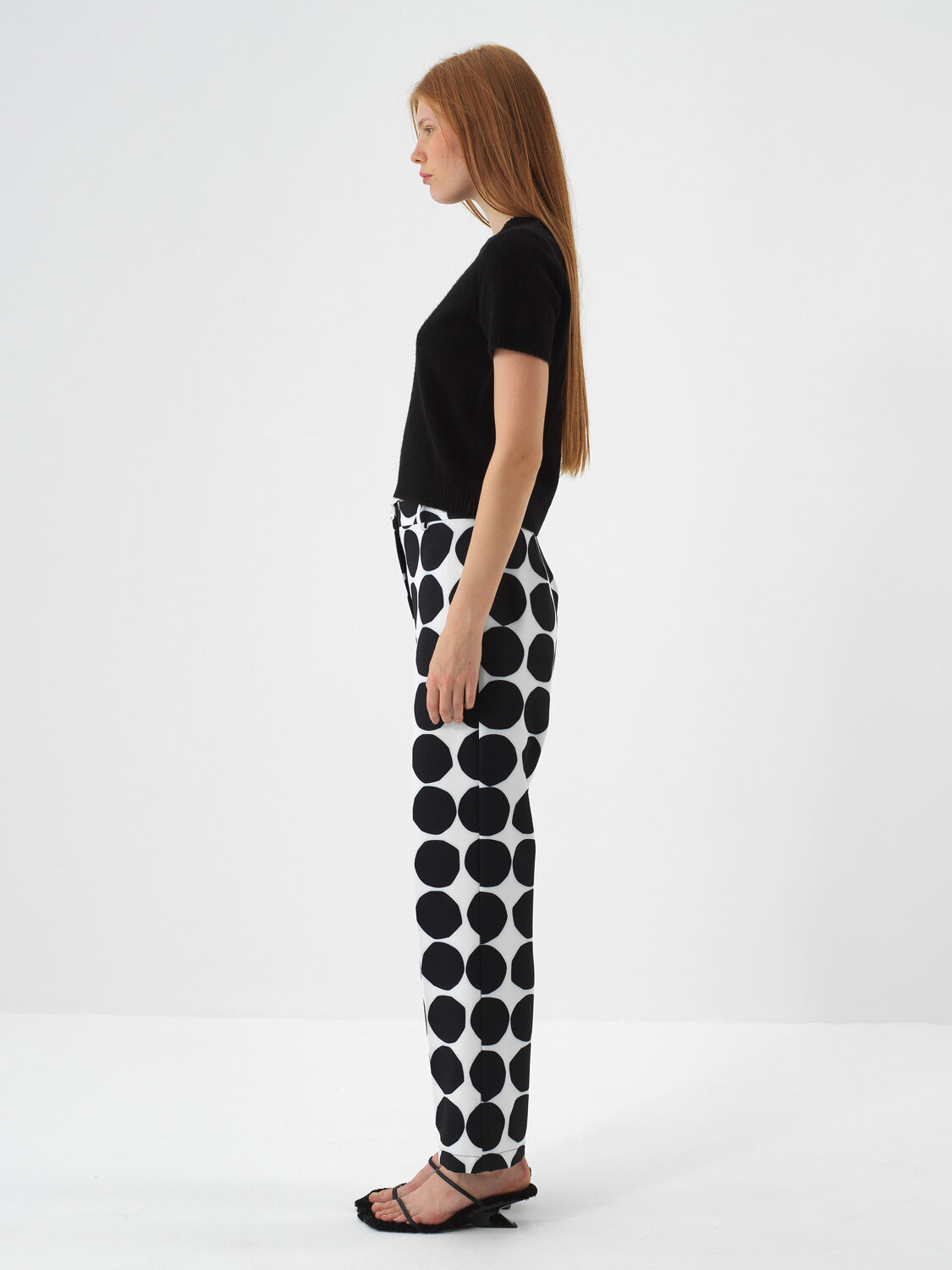 Siyah Yumuşak Dokulu Regular Fit Kazak - Xint