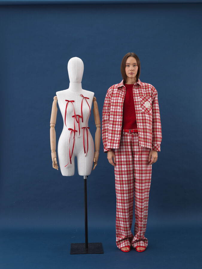 Kırmızı Formunu Koruyan Oversize Mont - Xint