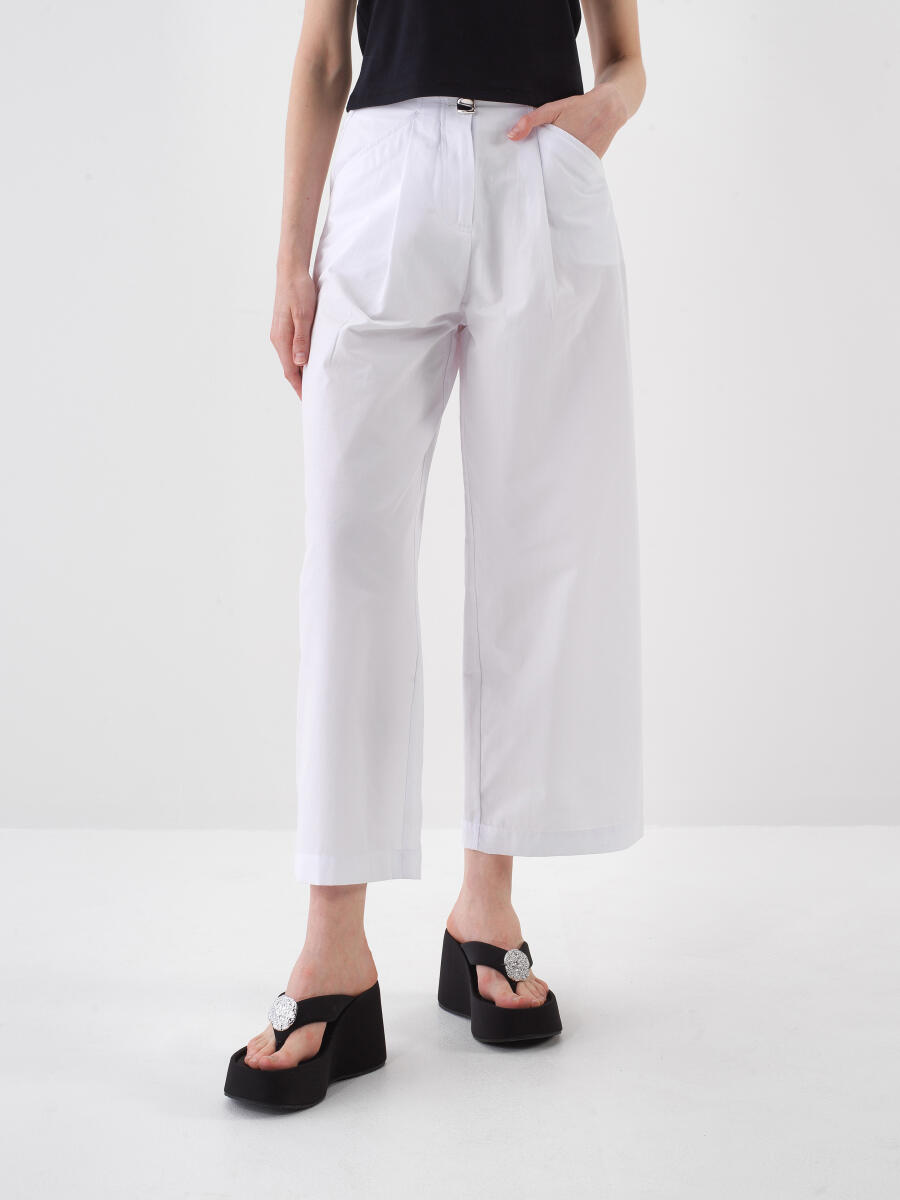 Beyaz Oversize Pamuklu Pantolon