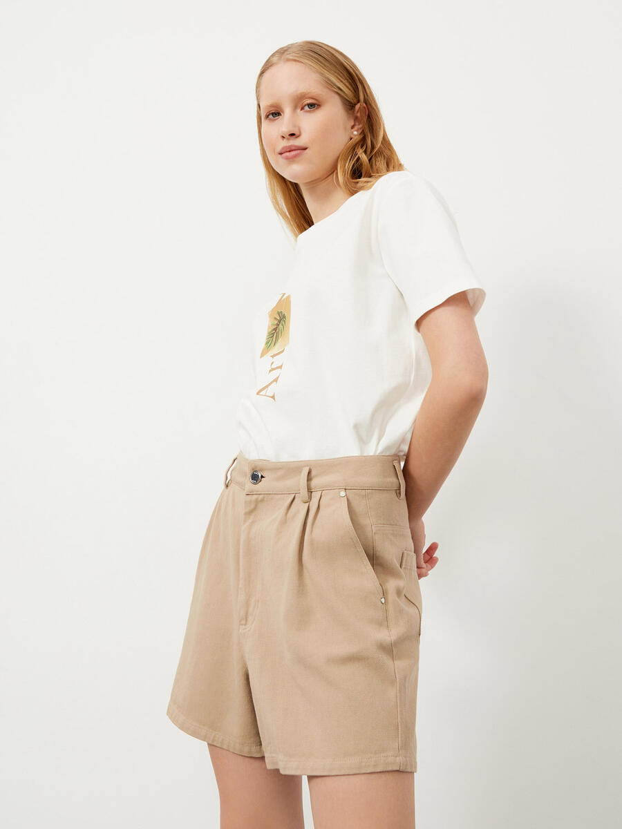 Bej Regular Fit Pamuklu Şort