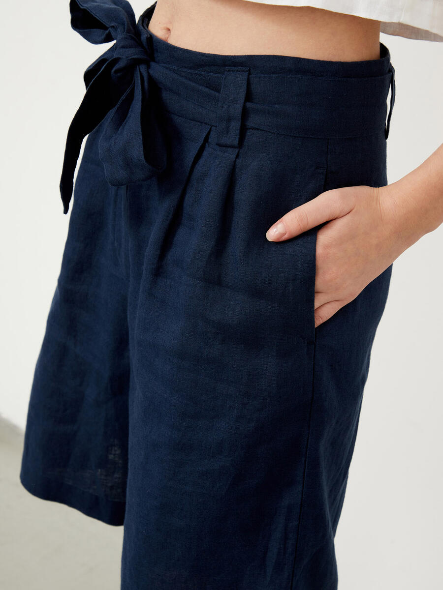 Lacivert Regular Fit Keten Şort
