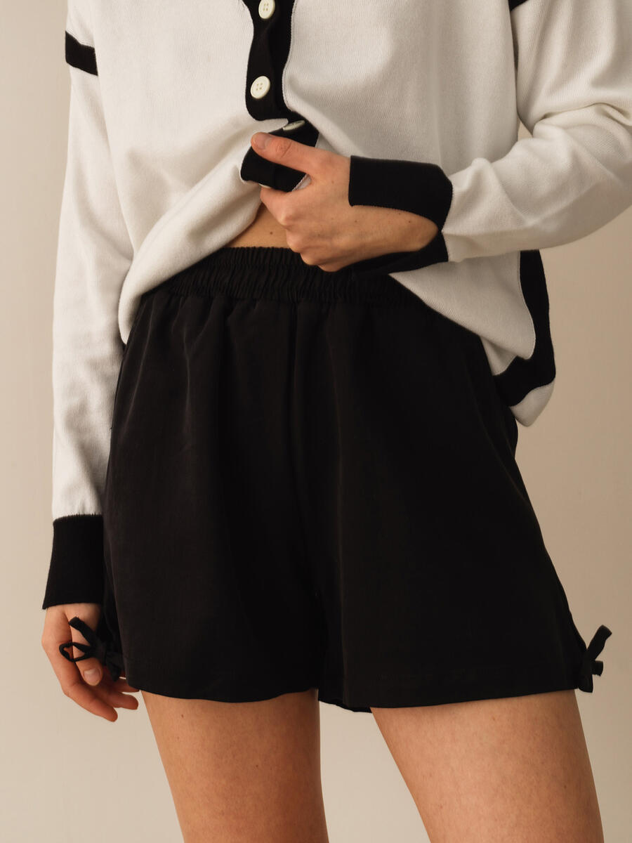 Siyah Regular Fit Şort - 2