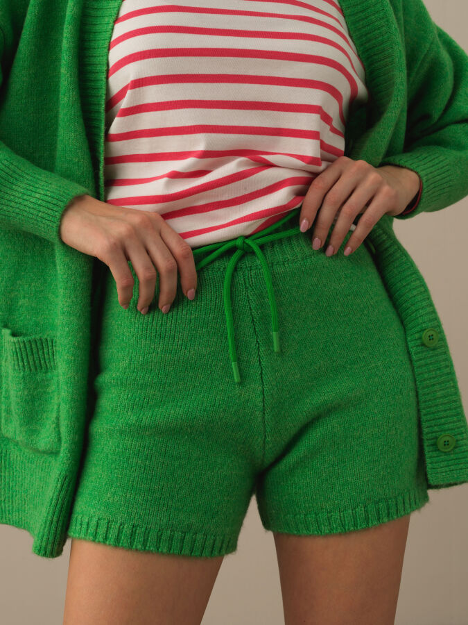 Yeşil Lüks Pamuk Dokulu Regular Fit Şort - Xint