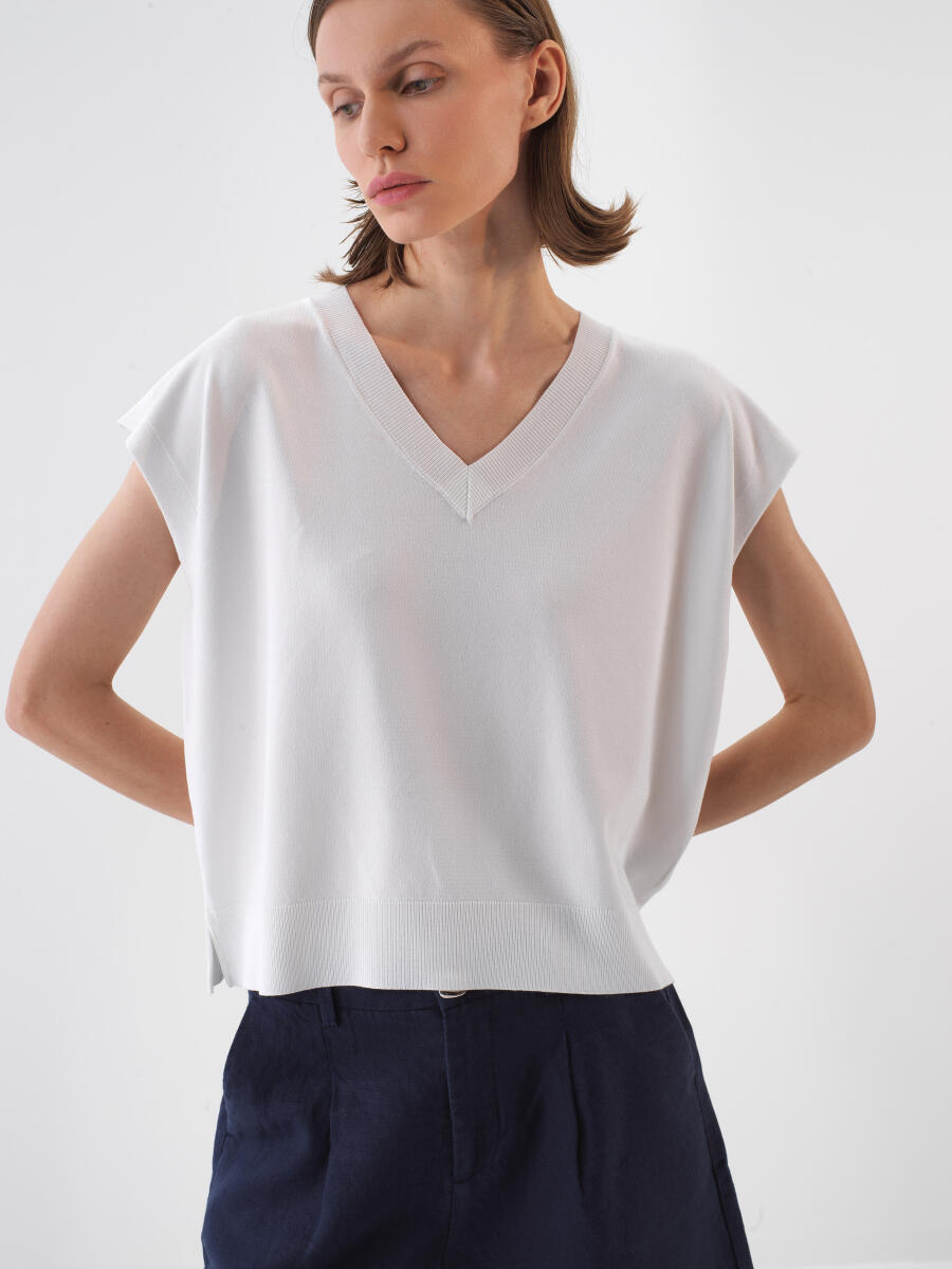 Beyaz Oversize Süveter