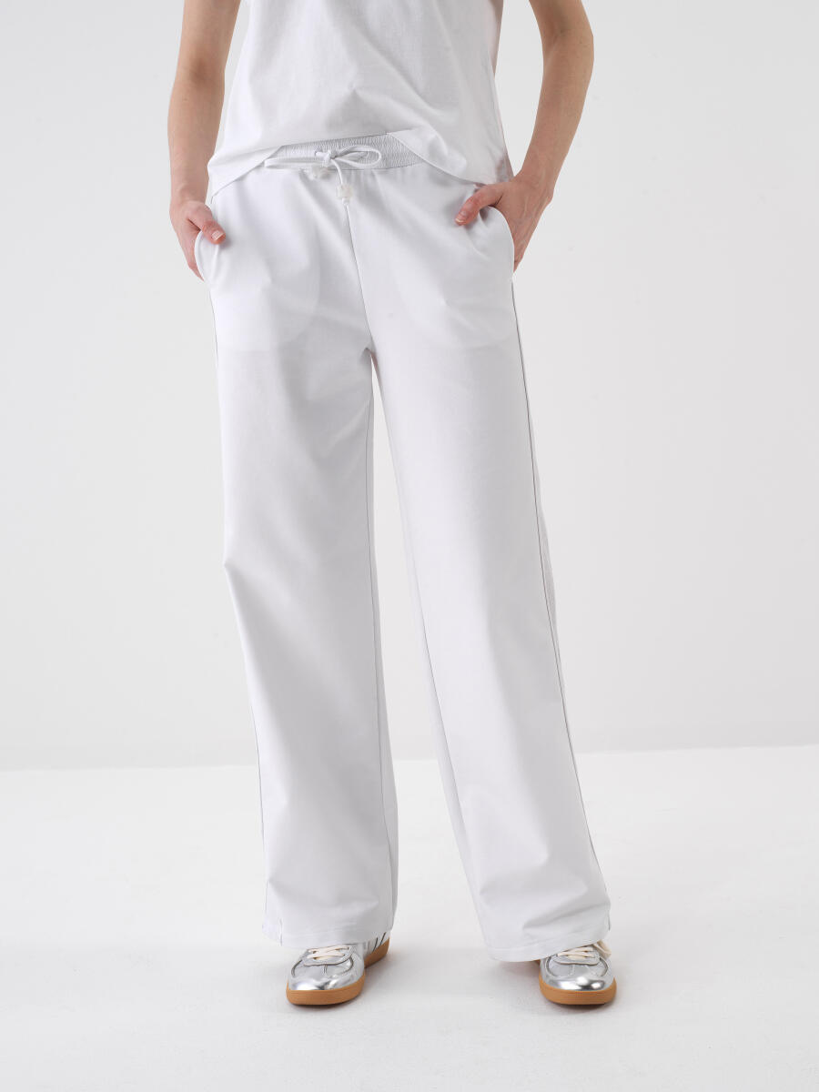 Beyaz Oversize Pamuklu Sweat Pantolon