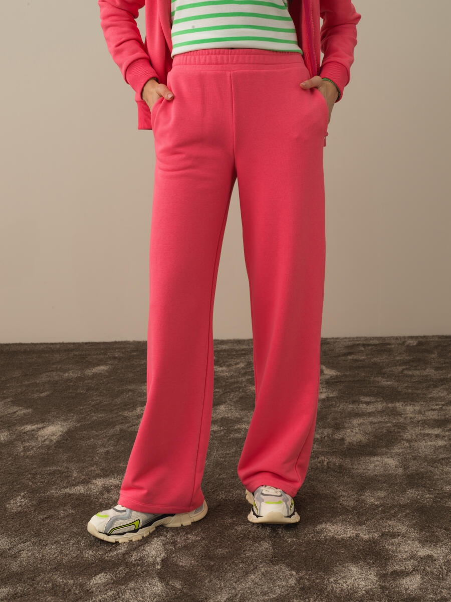 Pembe Pamuk Dokulu Regular Fit Sweat Pantolon